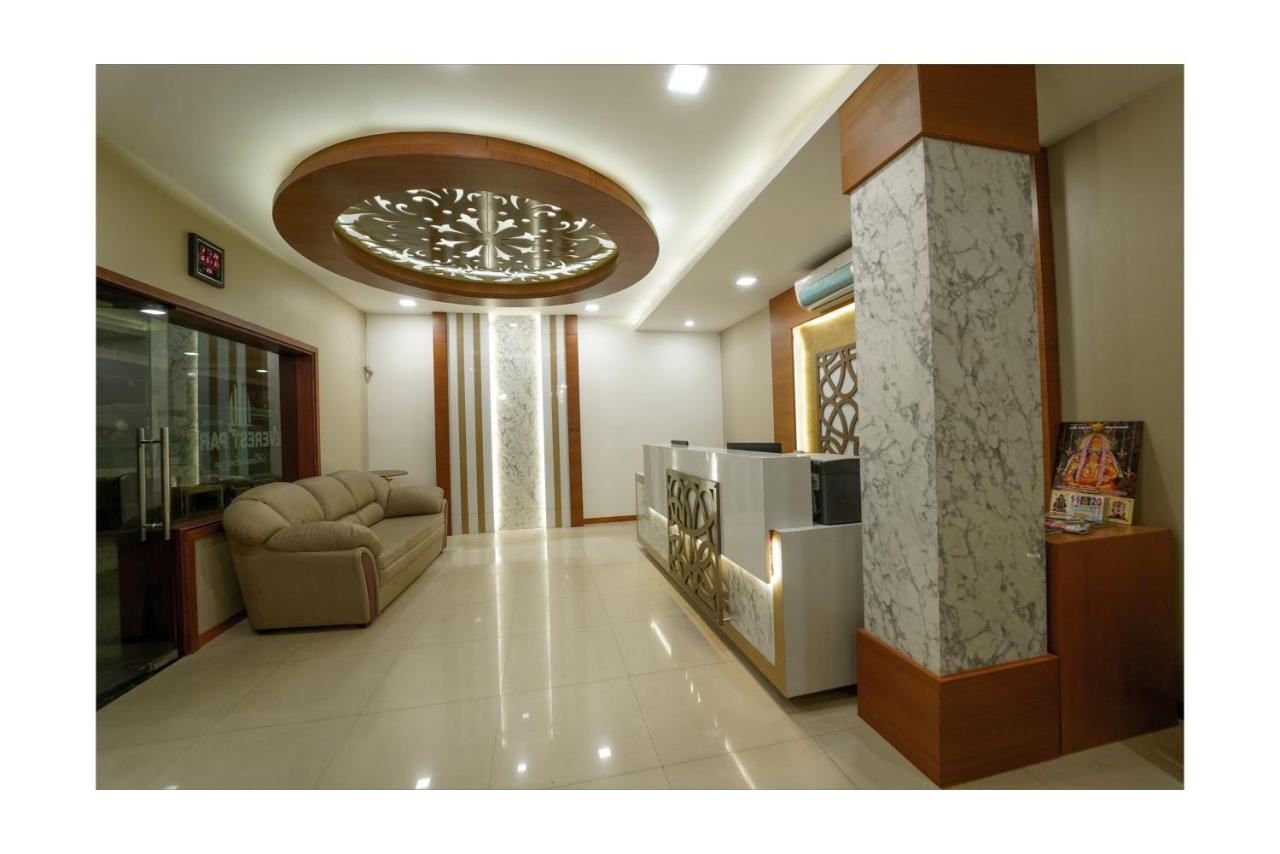 Everestparkresidency Hotel Tiruchirappalli Bagian luar foto