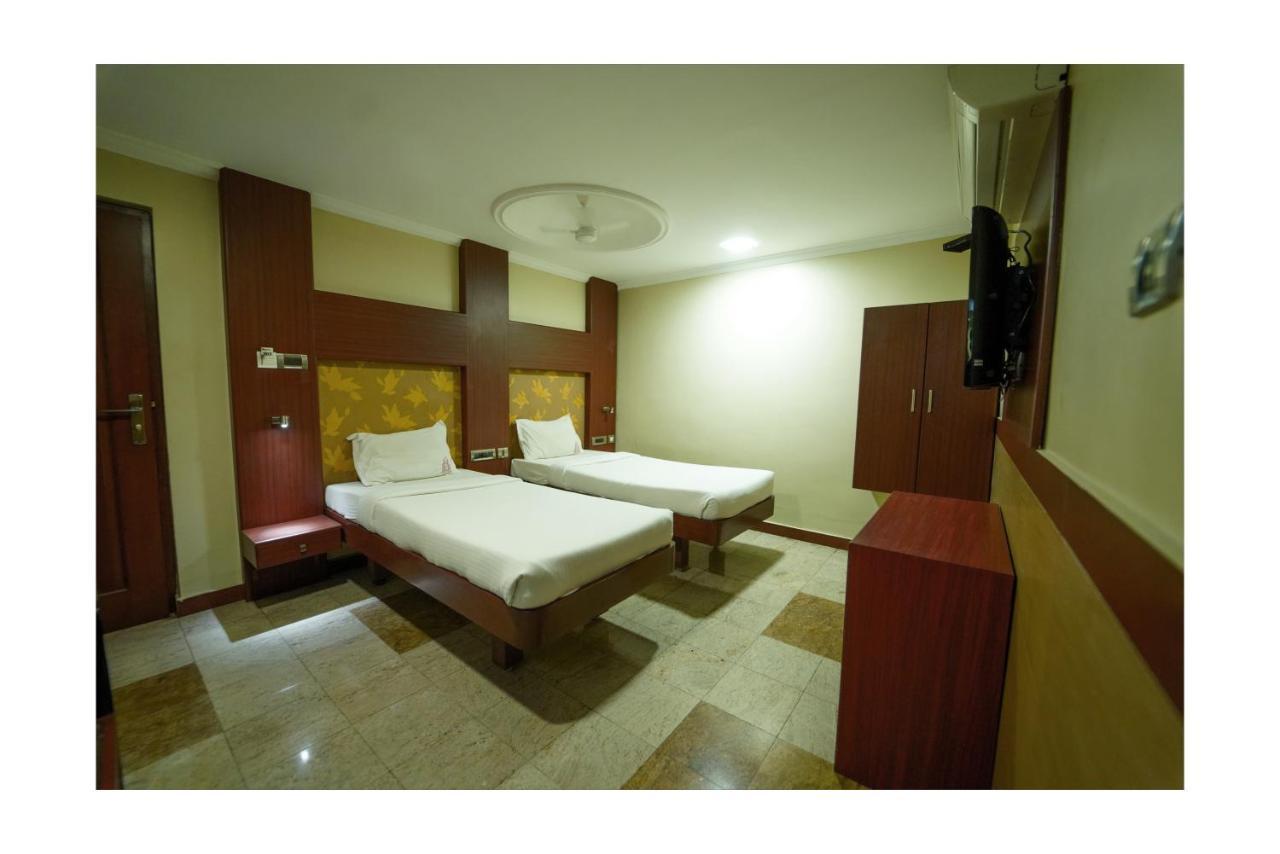 Everestparkresidency Hotel Tiruchirappalli Bagian luar foto