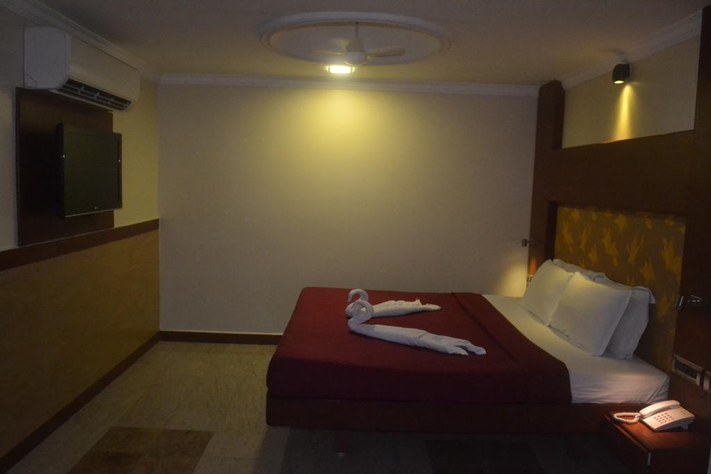 Everestparkresidency Hotel Tiruchirappalli Ruang foto